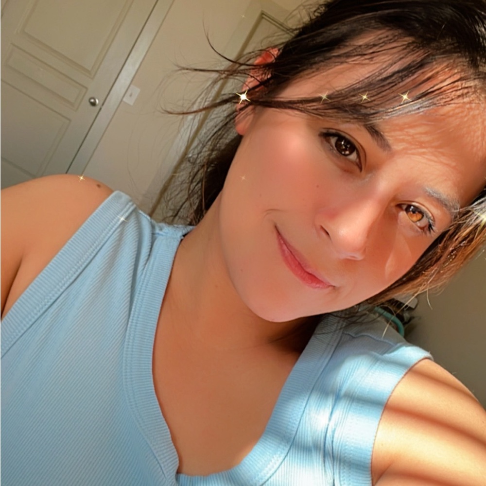 Meet your Posher, Clarissa